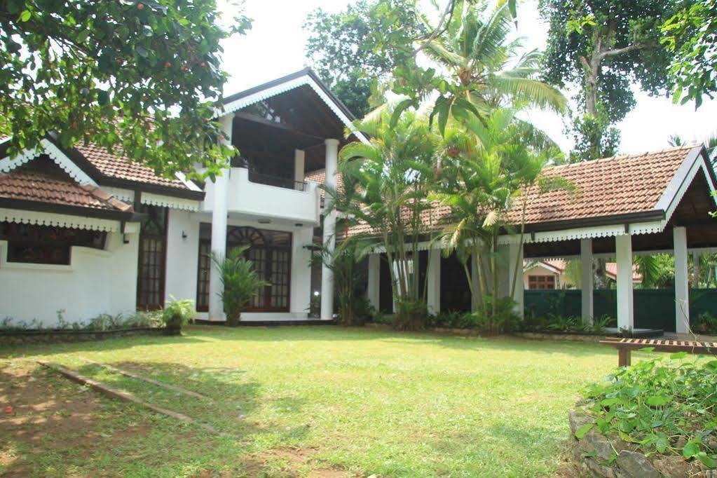 Villa Taprobane Negombo Buitenkant foto